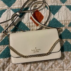 *KATE SPADE* crossbody, Color-cream and gold, super cute used once